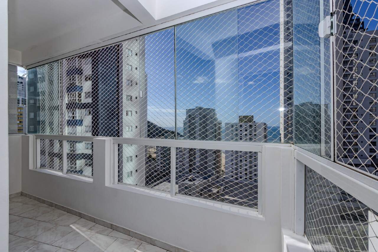Apartamento à venda no Pioneiros: 