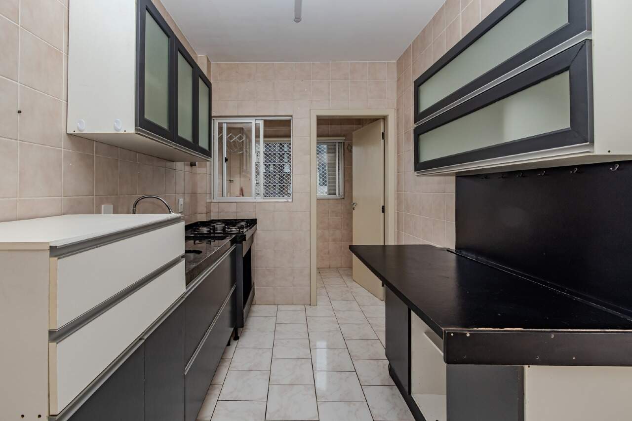 Apartamento à venda no Pioneiros: 