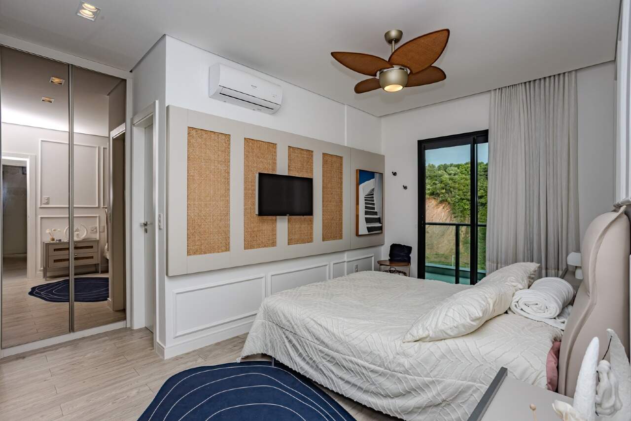 Apartamento à venda no Praia Brava: 