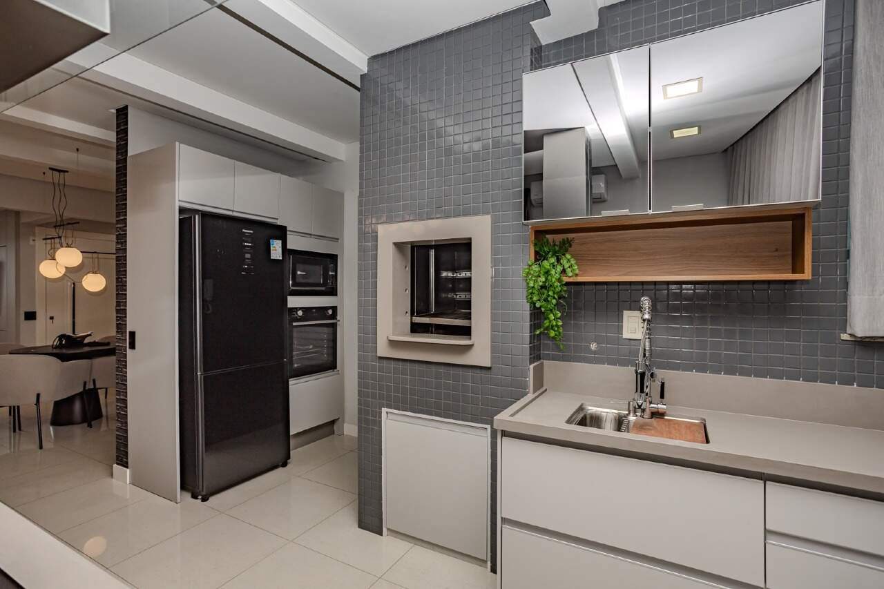 Apartamento diferenciado à venda no Centro: 