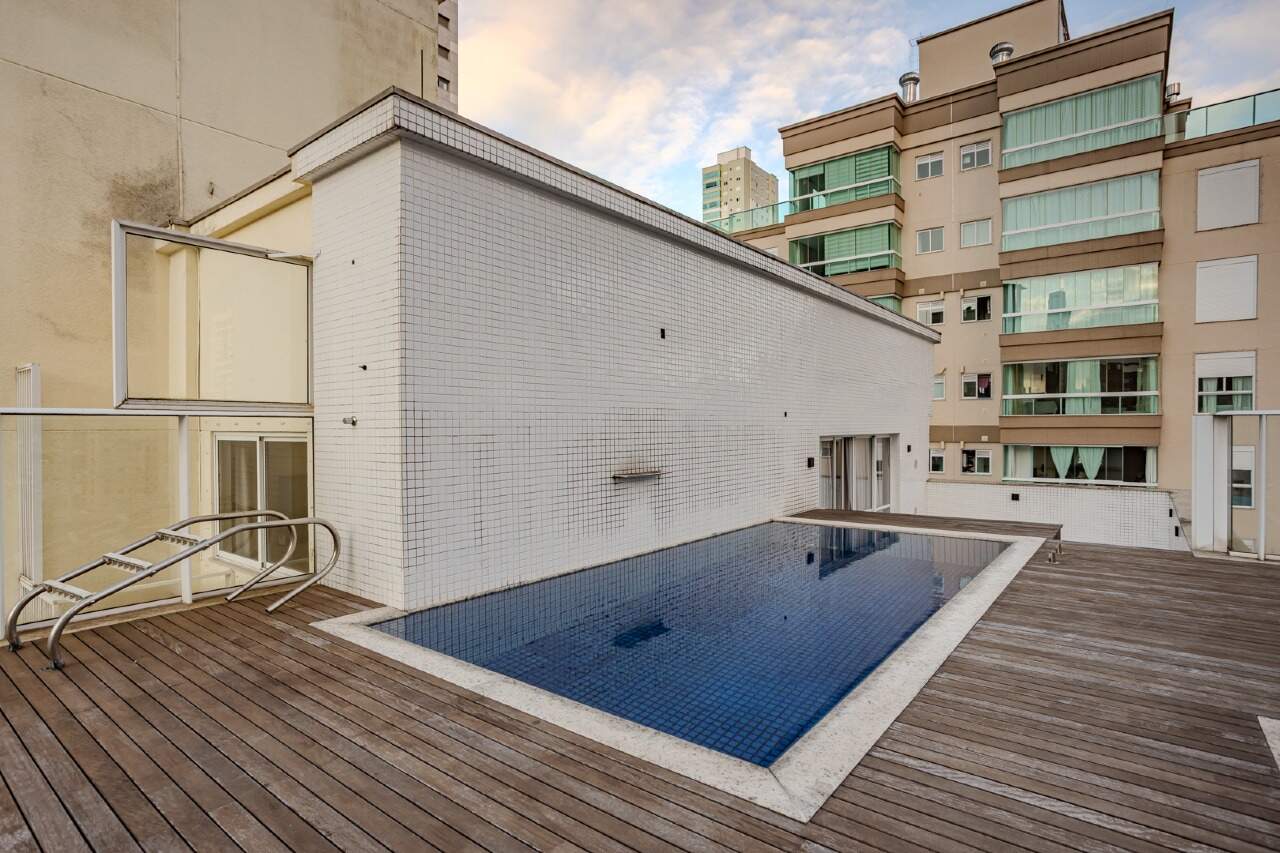 Apartamento diferenciado à venda no Centro: 