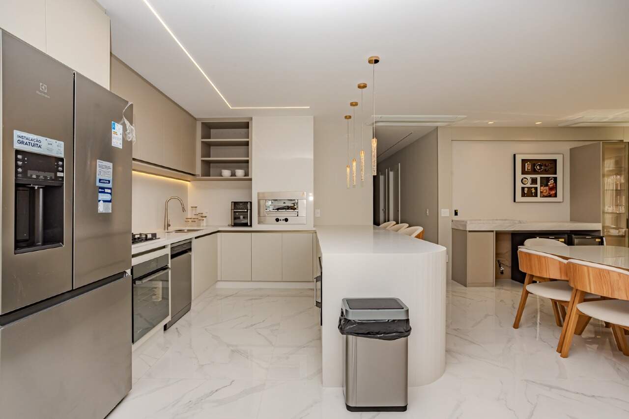 Apartamento diferenciado à venda no Centro: 