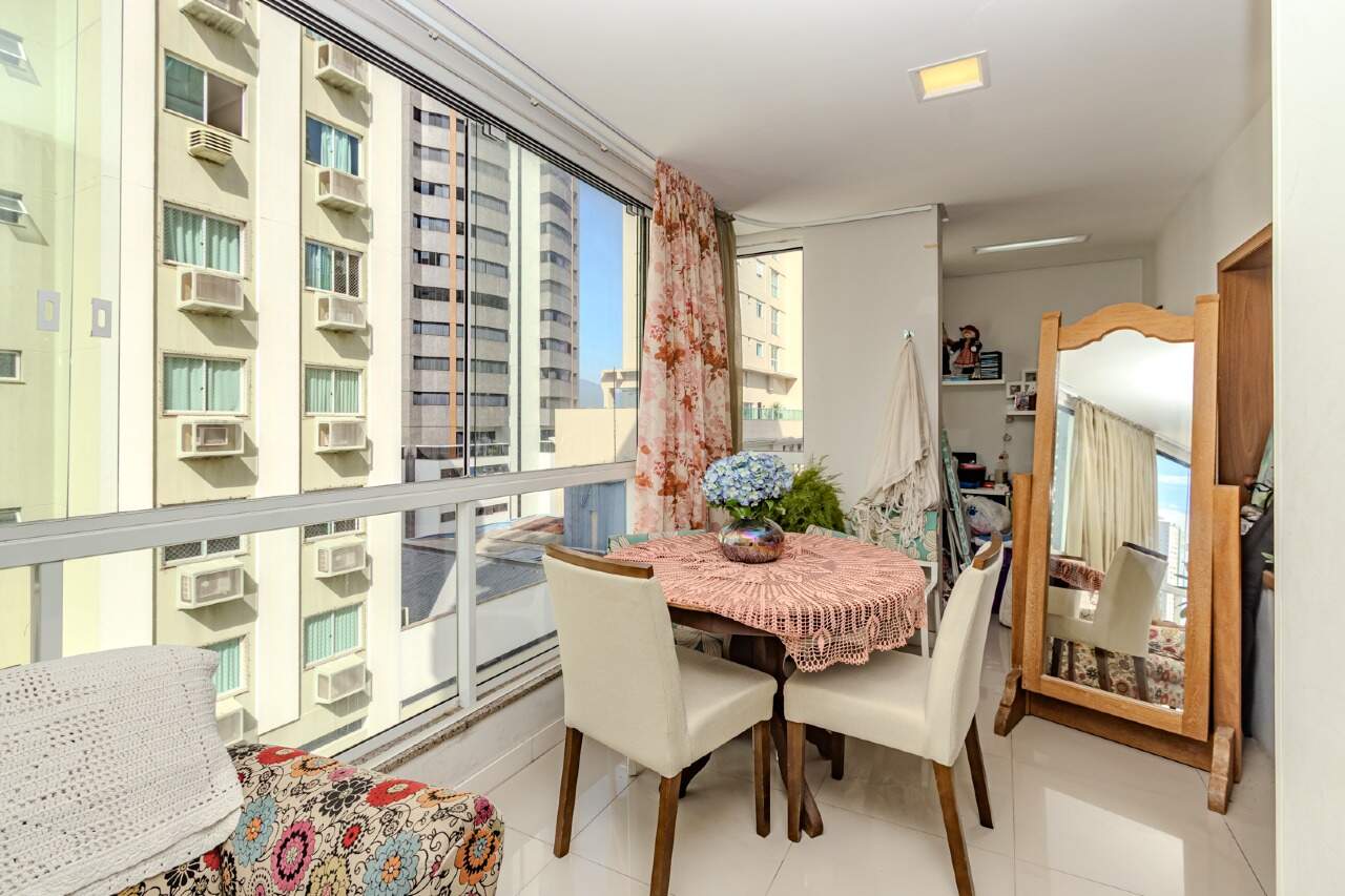 Apartamento diferenciado à venda no Centro: 