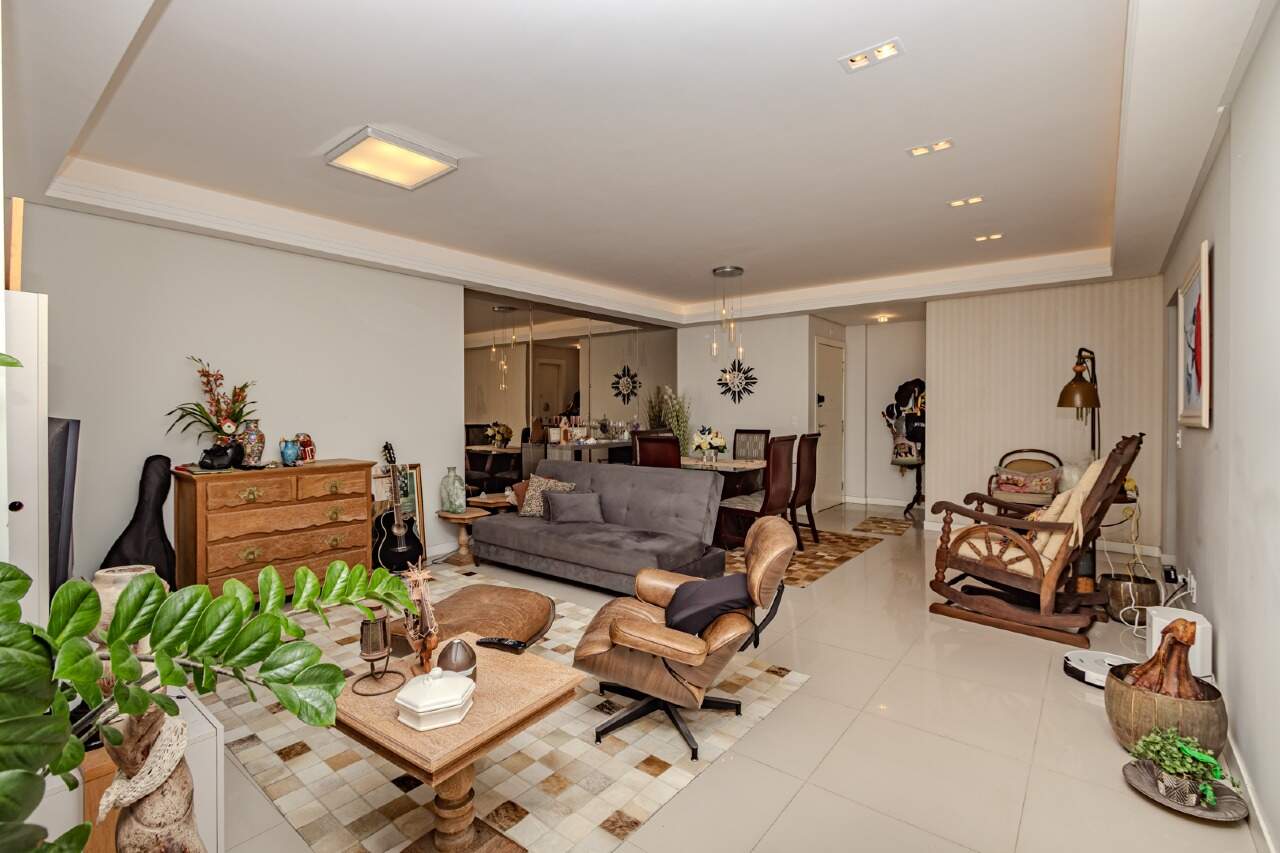 Apartamento diferenciado à venda no Centro: 