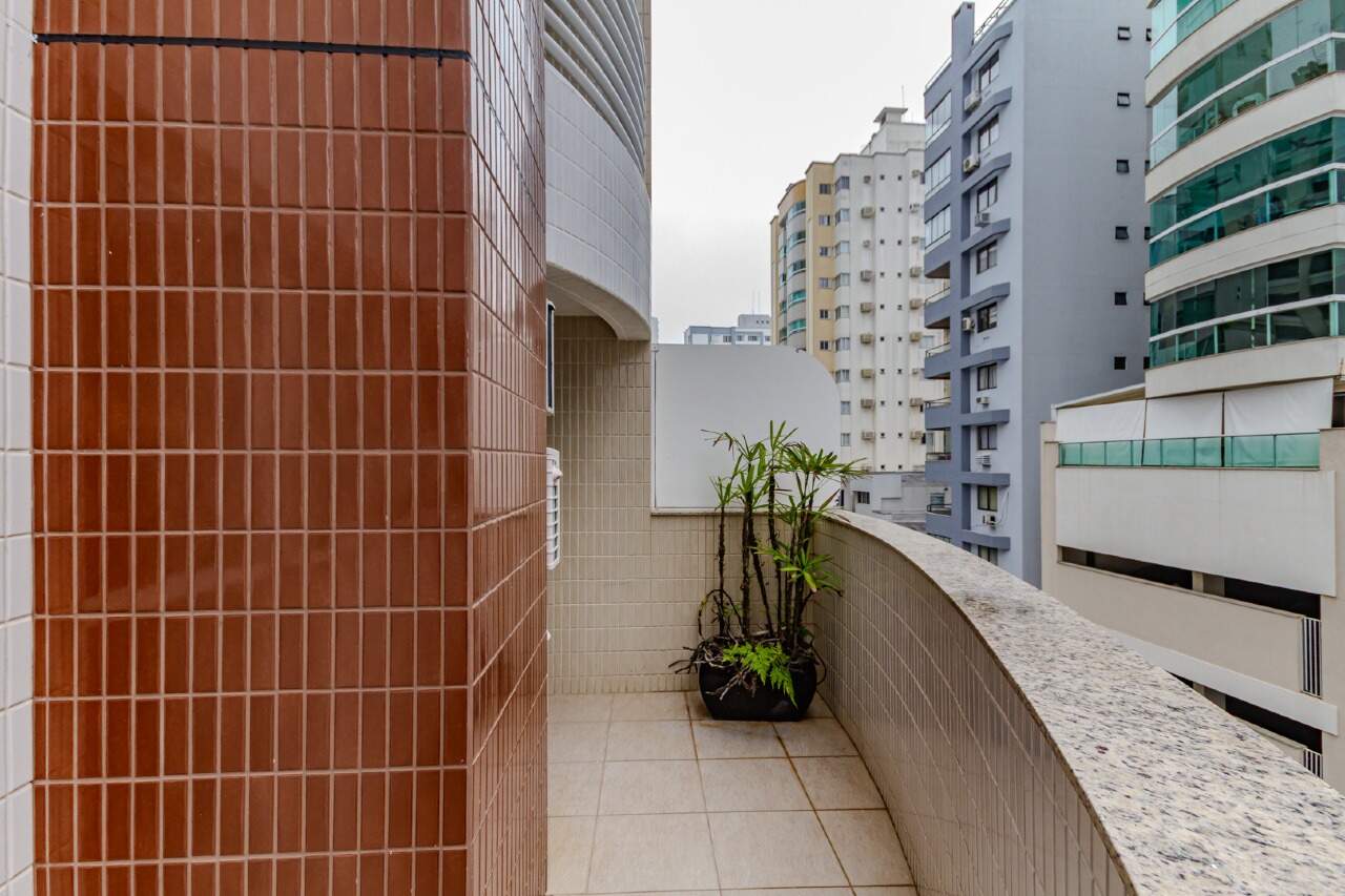 Apartamento diferenciado à venda no Centro: 