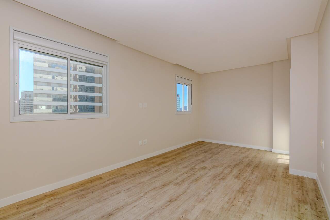 Apartamento à venda no Fazenda: