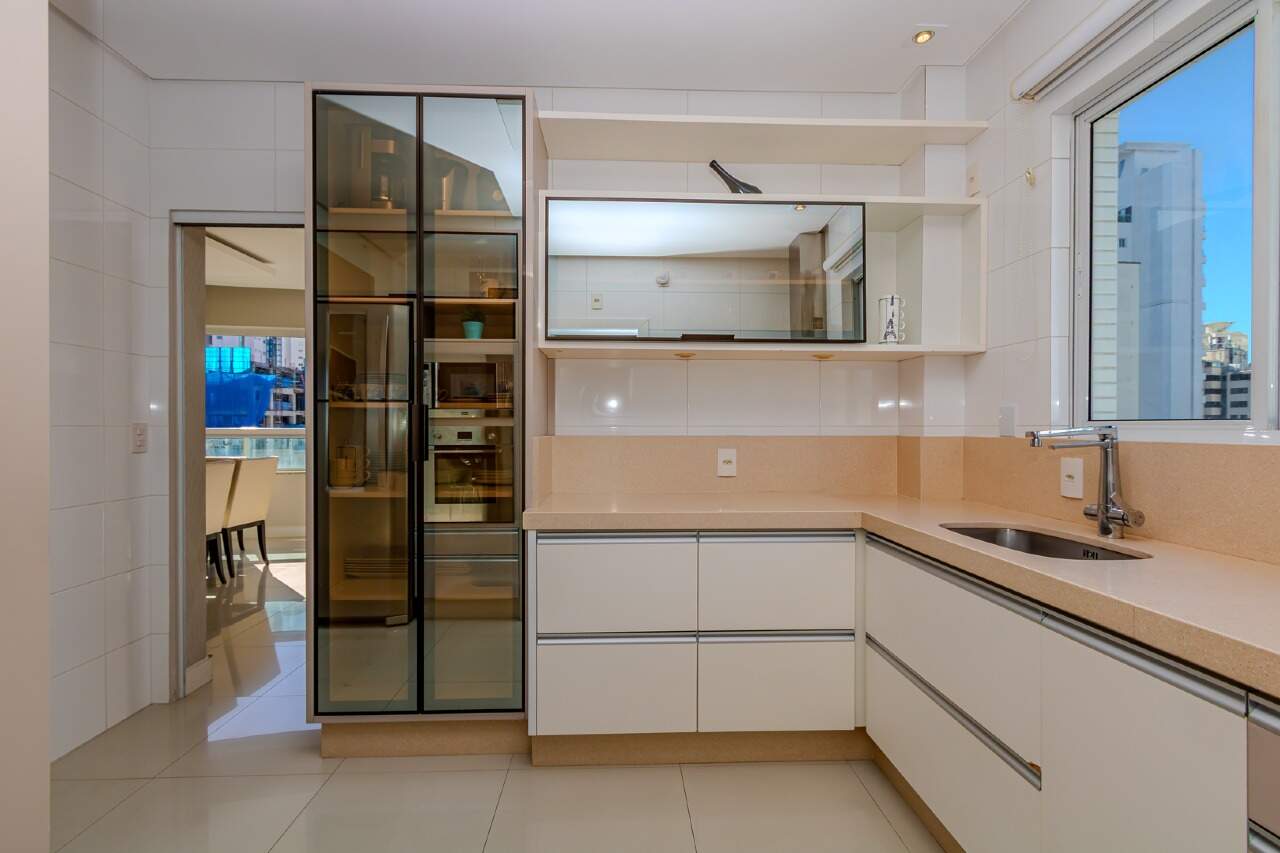 Apartamento para aluguel no Centro: 