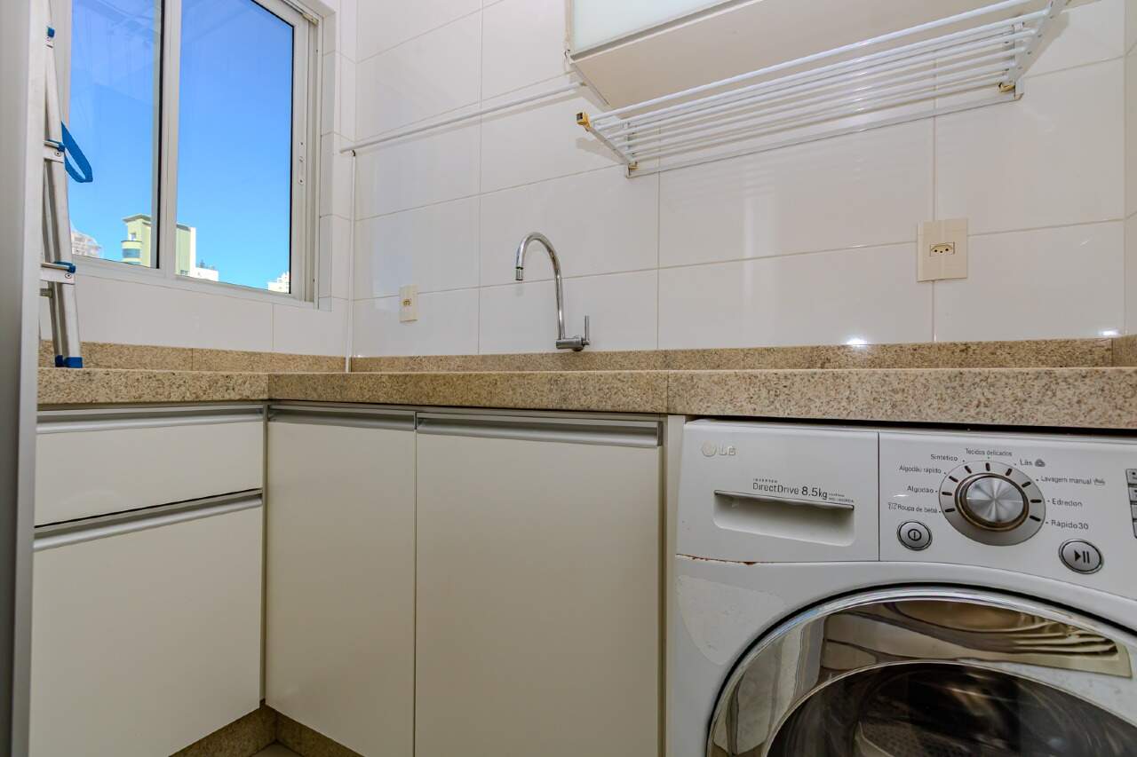 Apartamento para aluguel no Centro: 