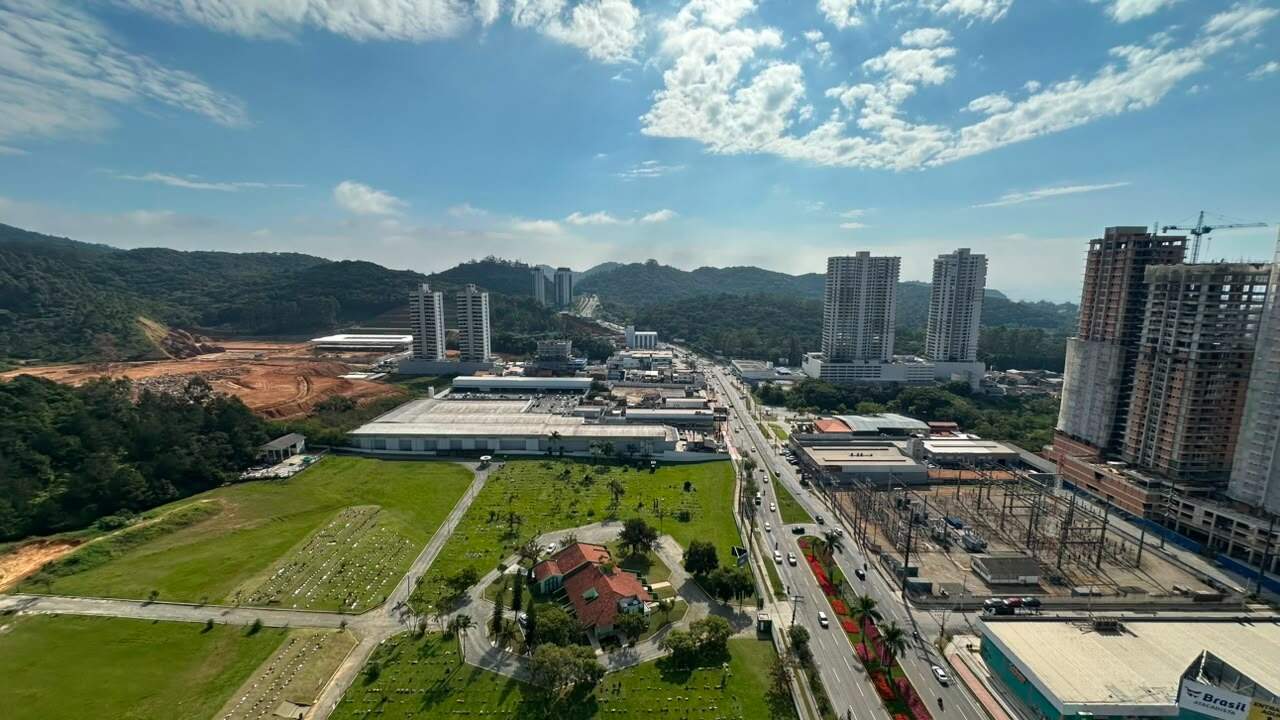 Apartamento para aluguel no Praia Brava: 