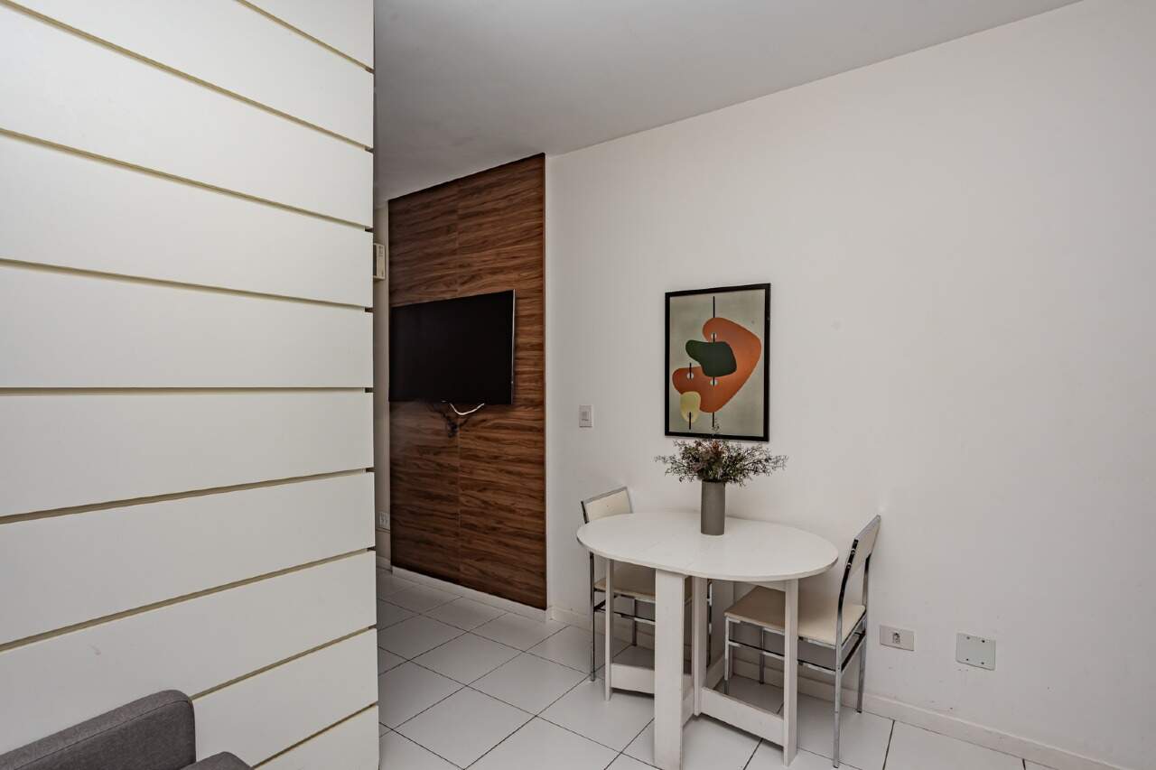 Apartamento à venda no Pioneiros: 