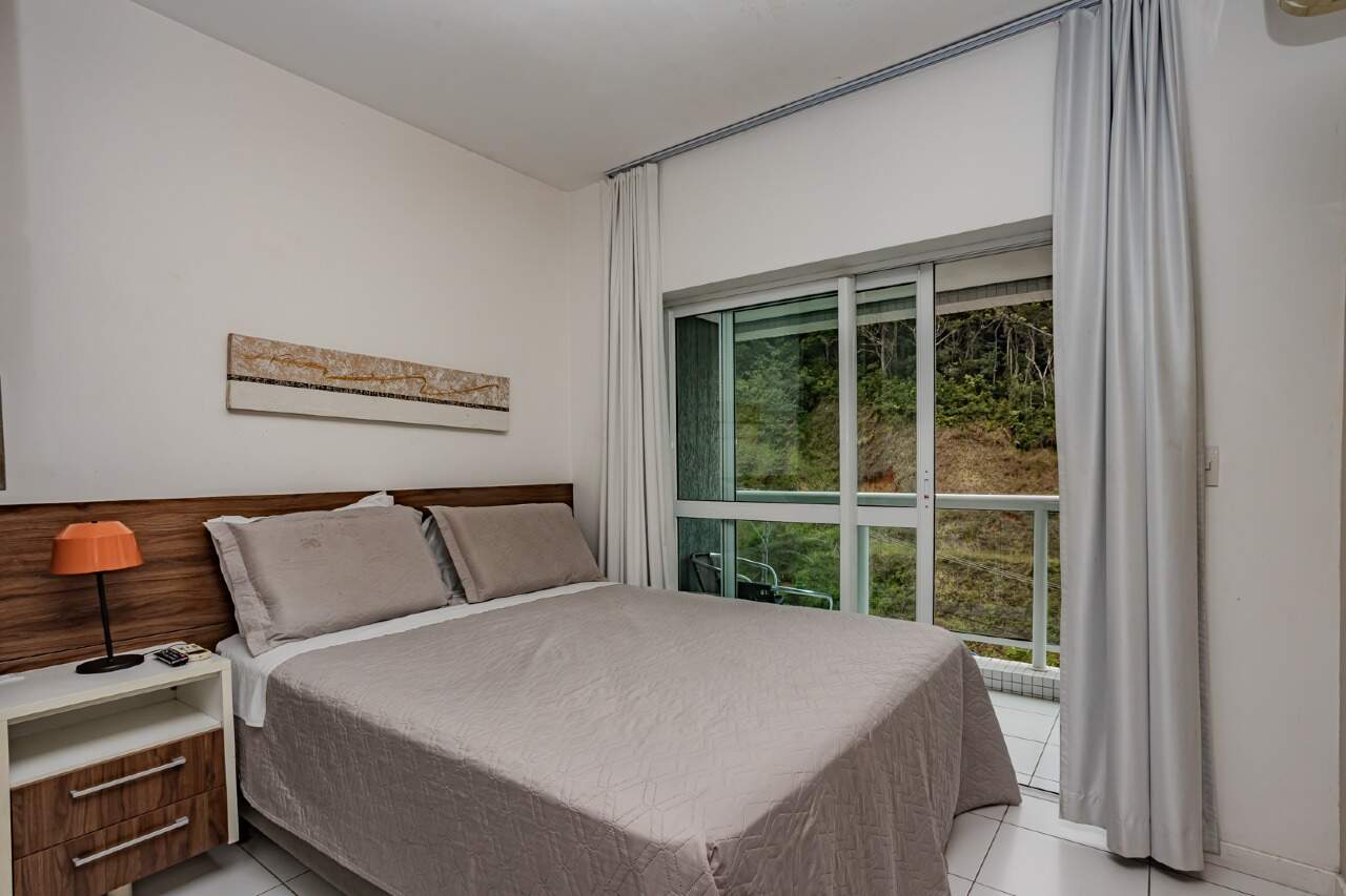 Apartamento à venda no Pioneiros: 