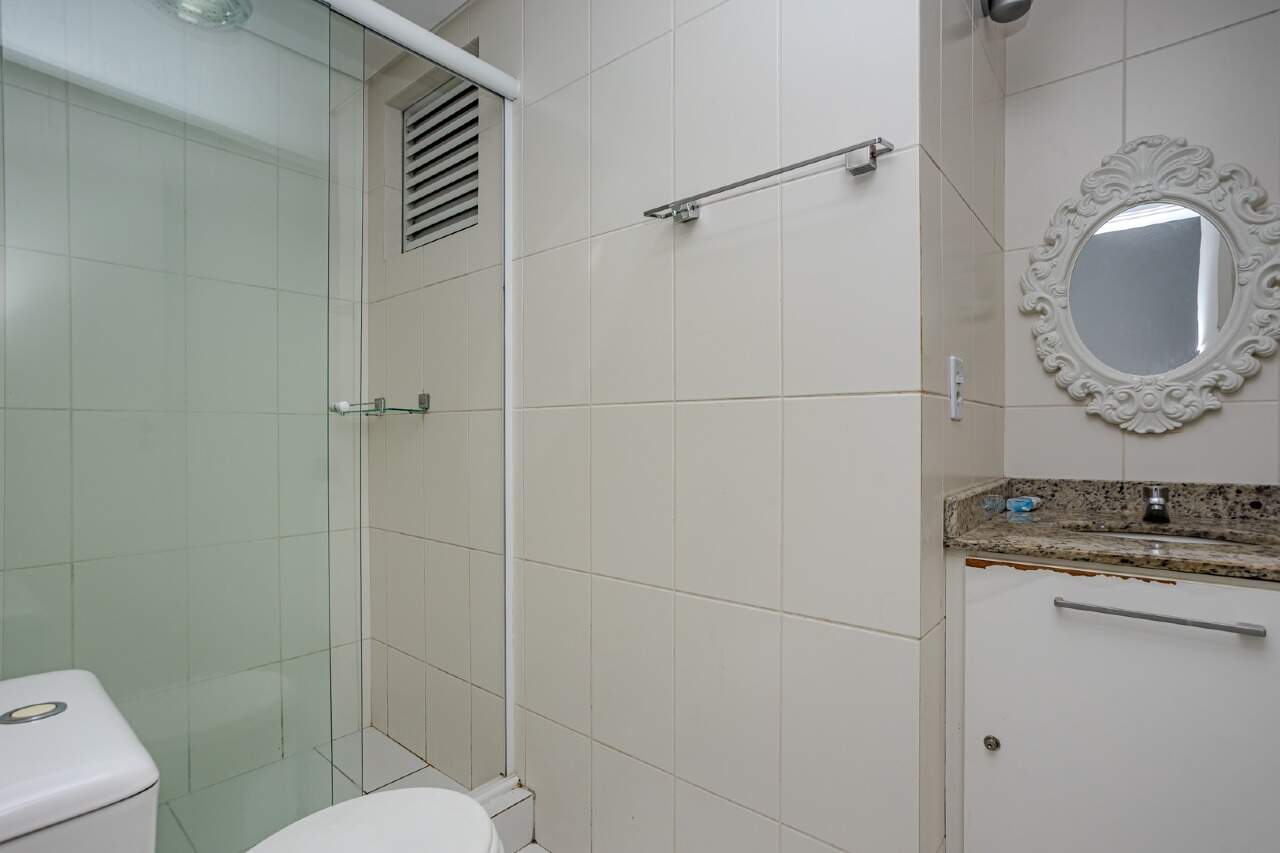 Apartamento à venda no Pioneiros: 