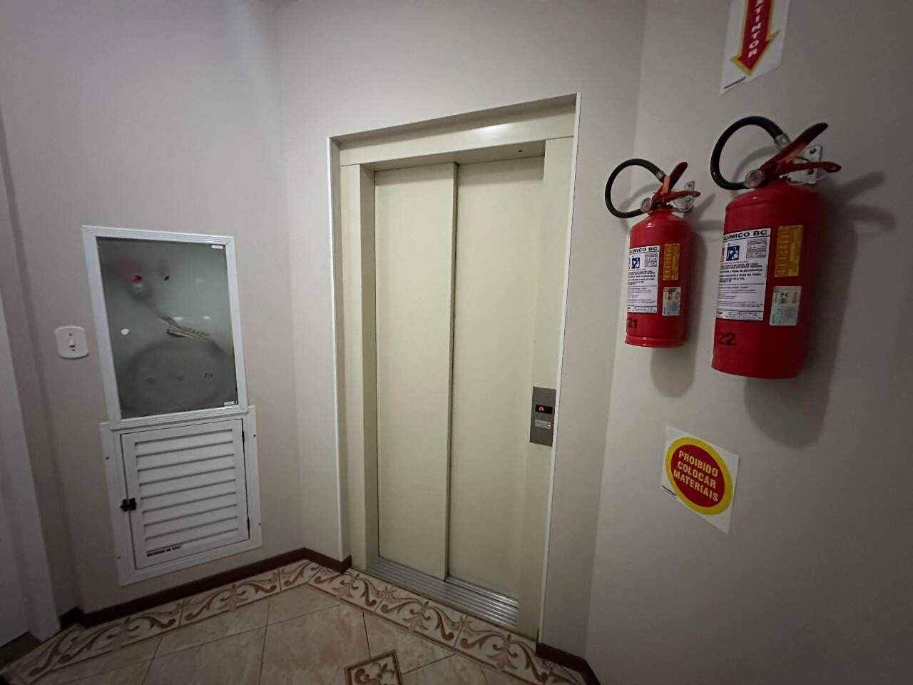 Apartamento para aluguel no Centro: 