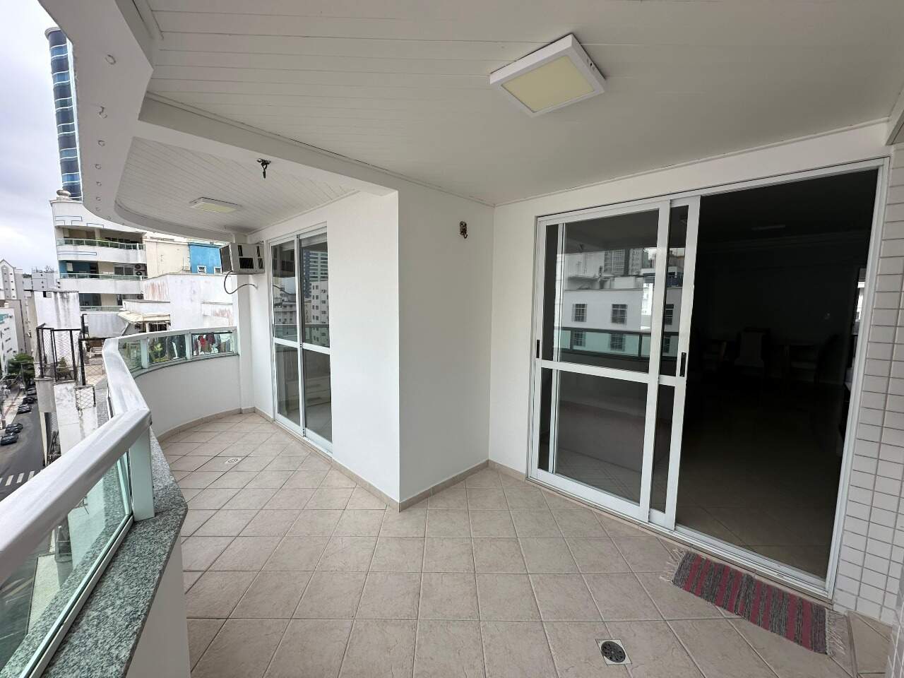 Apartamento para aluguel no Centro: 