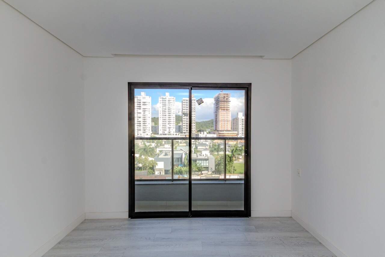 Apartamento à venda no Praia Brava: 