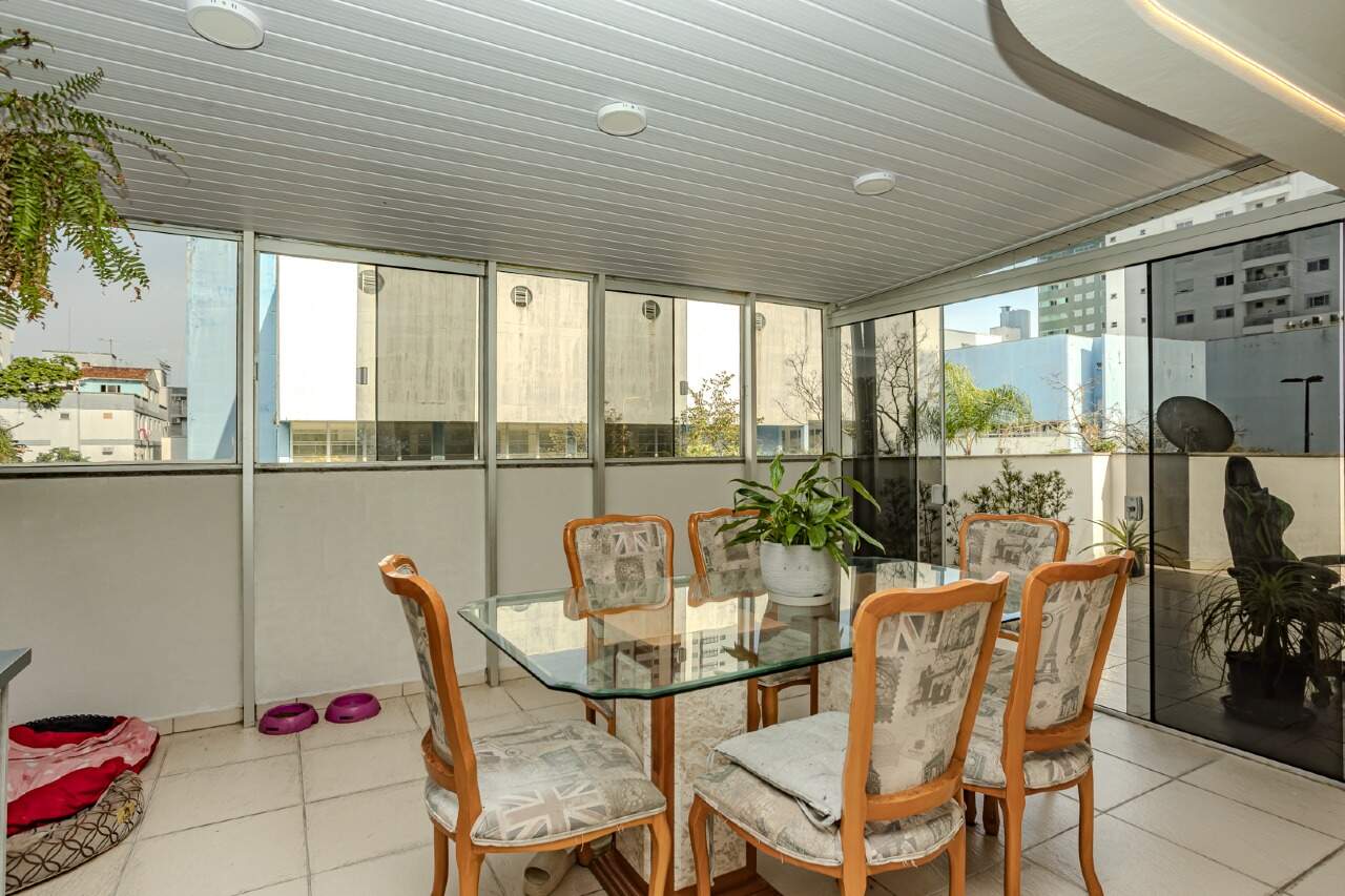 Apartamento diferenciado à venda no Centro: 