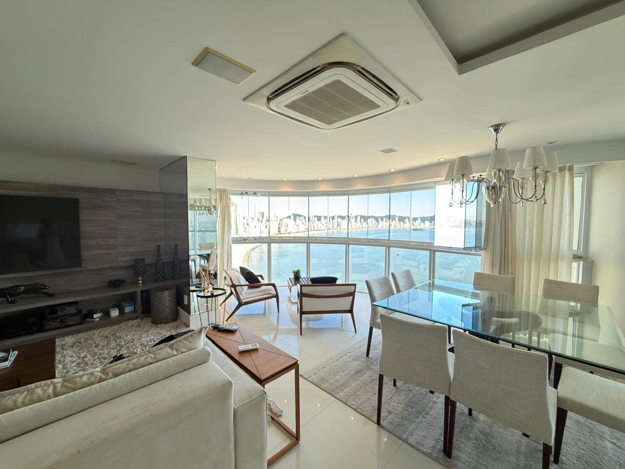 Apartamento para aluguel no Centro: 