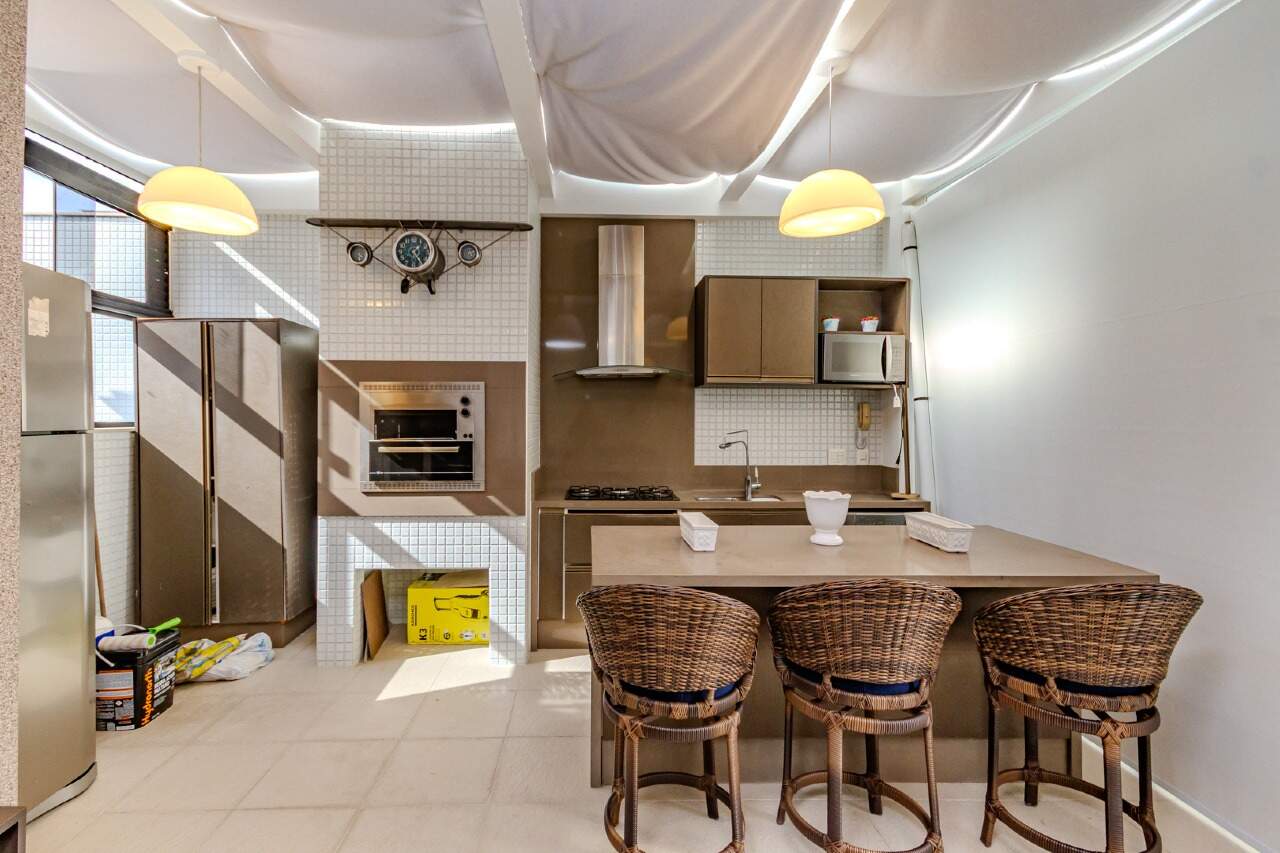 Apartamento diferenciado à venda no Centro: 