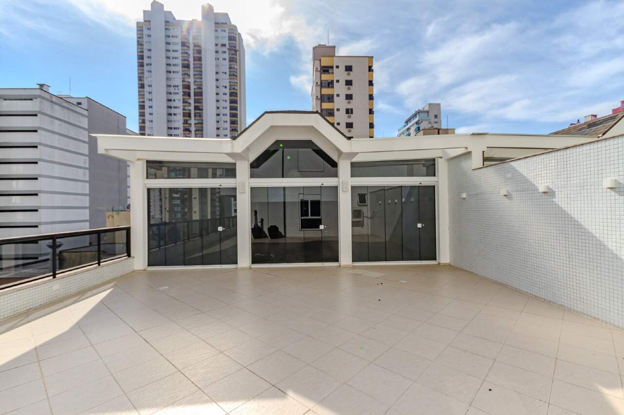 Apartamento diferenciado à venda no Centro: 
