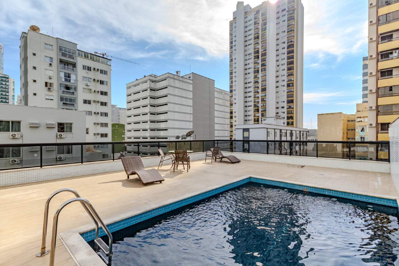 Apartamento diferenciado à venda no Centro: 