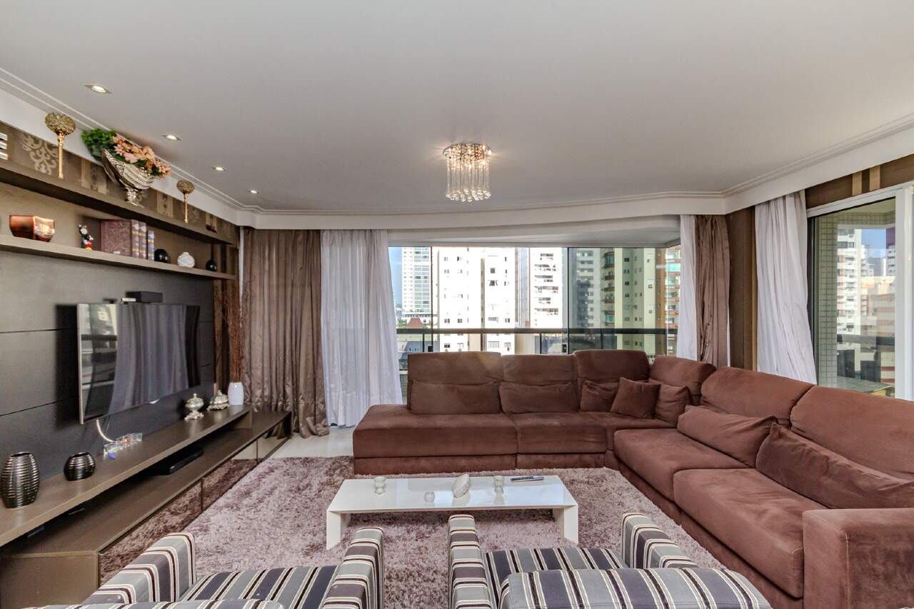 Apartamento diferenciado à venda no Centro: 