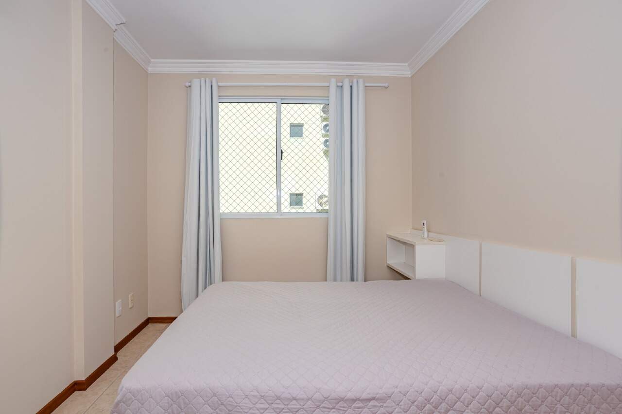 Apartamento à venda no Pioneiros: