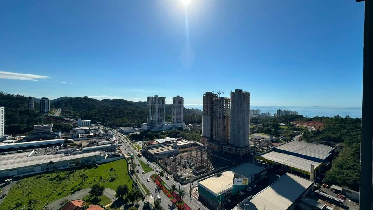 Apartamento para aluguel no Praia Brava de Itajaí: 