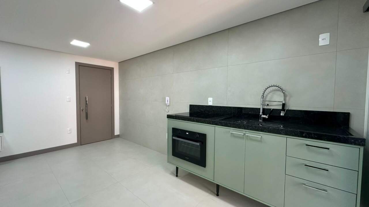 Apartamento para aluguel no Praia Brava de Itajaí: 