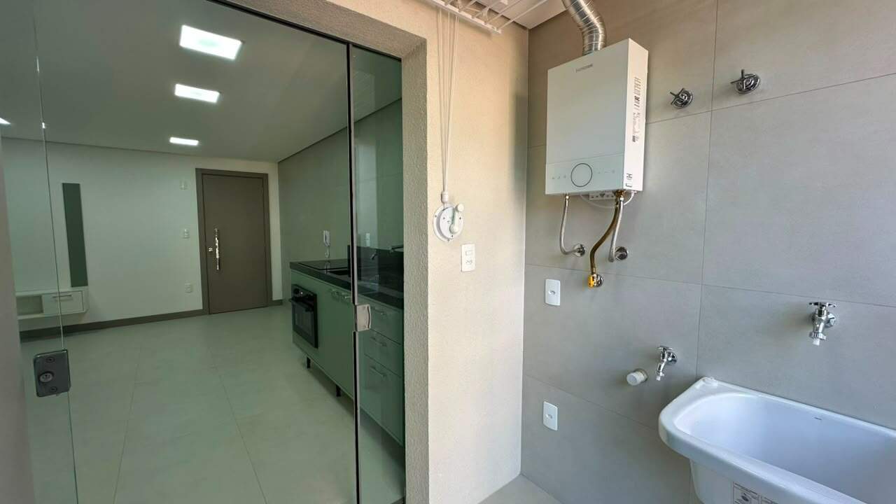 Apartamento para aluguel no Praia Brava de Itajaí: 