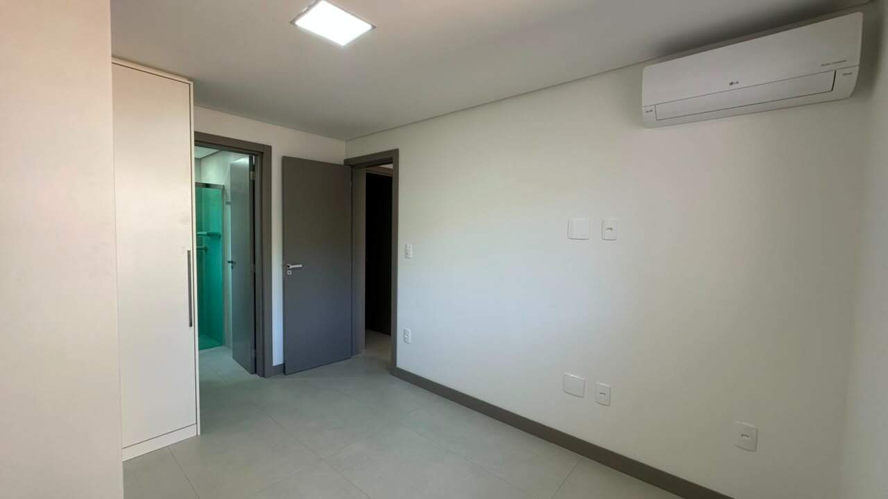 Apartamento para aluguel no Praia Brava de Itajaí: 