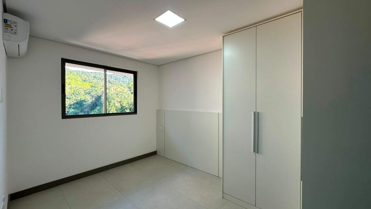 Apartamento para aluguel no Praia Brava de Itajaí: 
