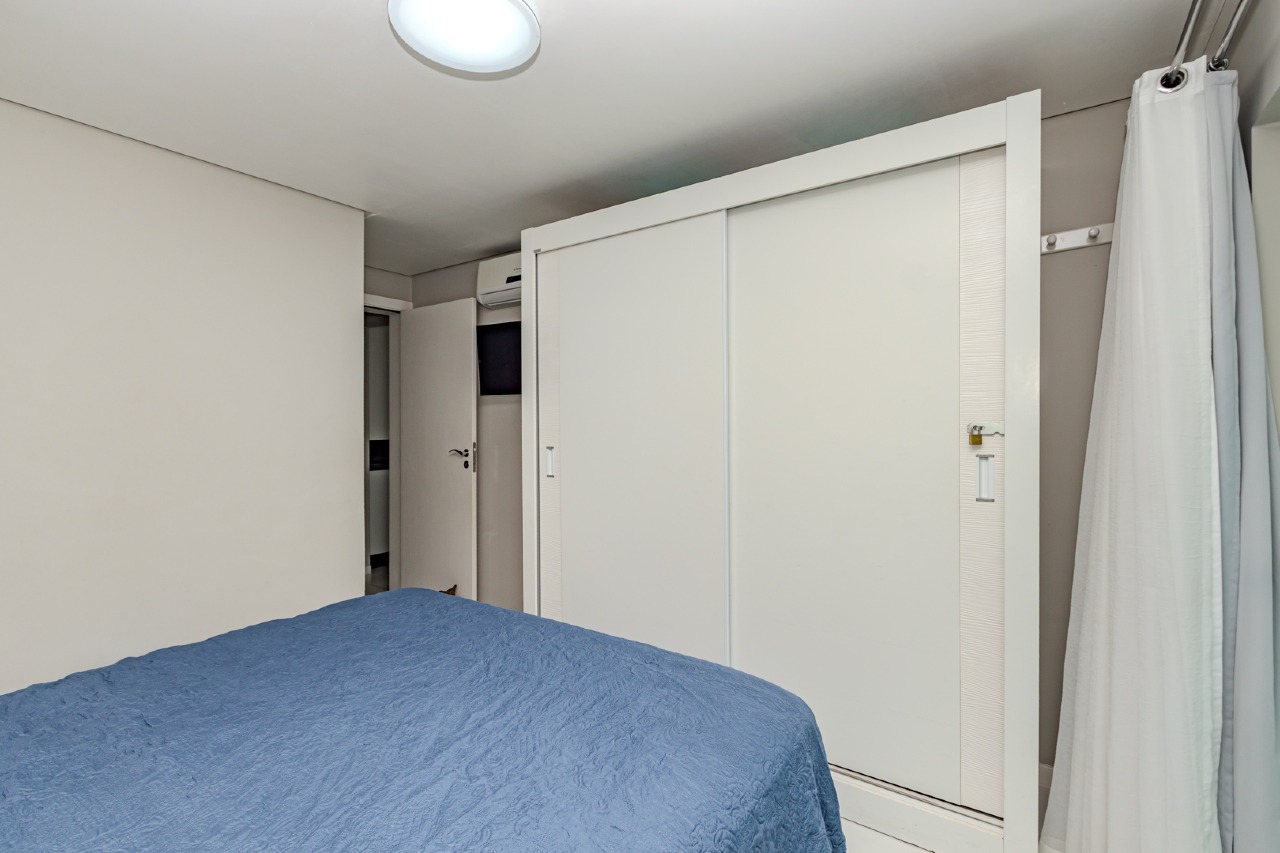 Apartamento à venda no Pioneiros: 