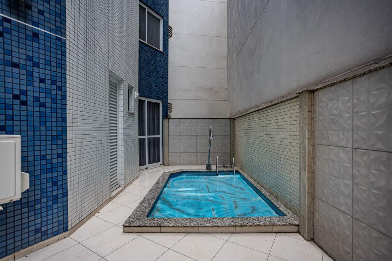 Apartamento diferenciado à venda no Centro: 