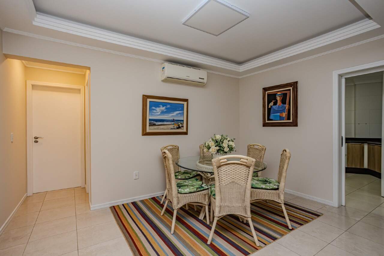Apartamento diferenciado à venda no Centro: 