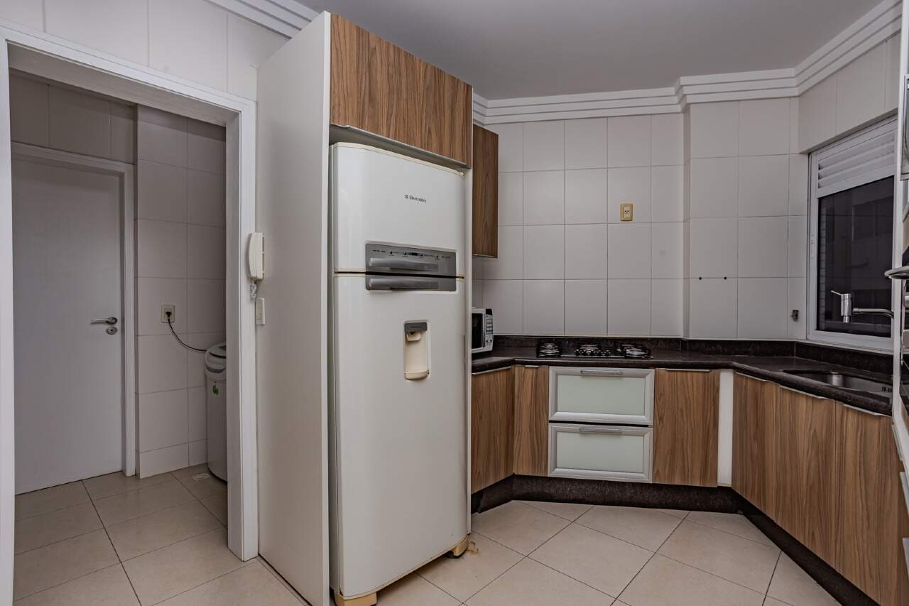 Apartamento diferenciado à venda no Centro: 