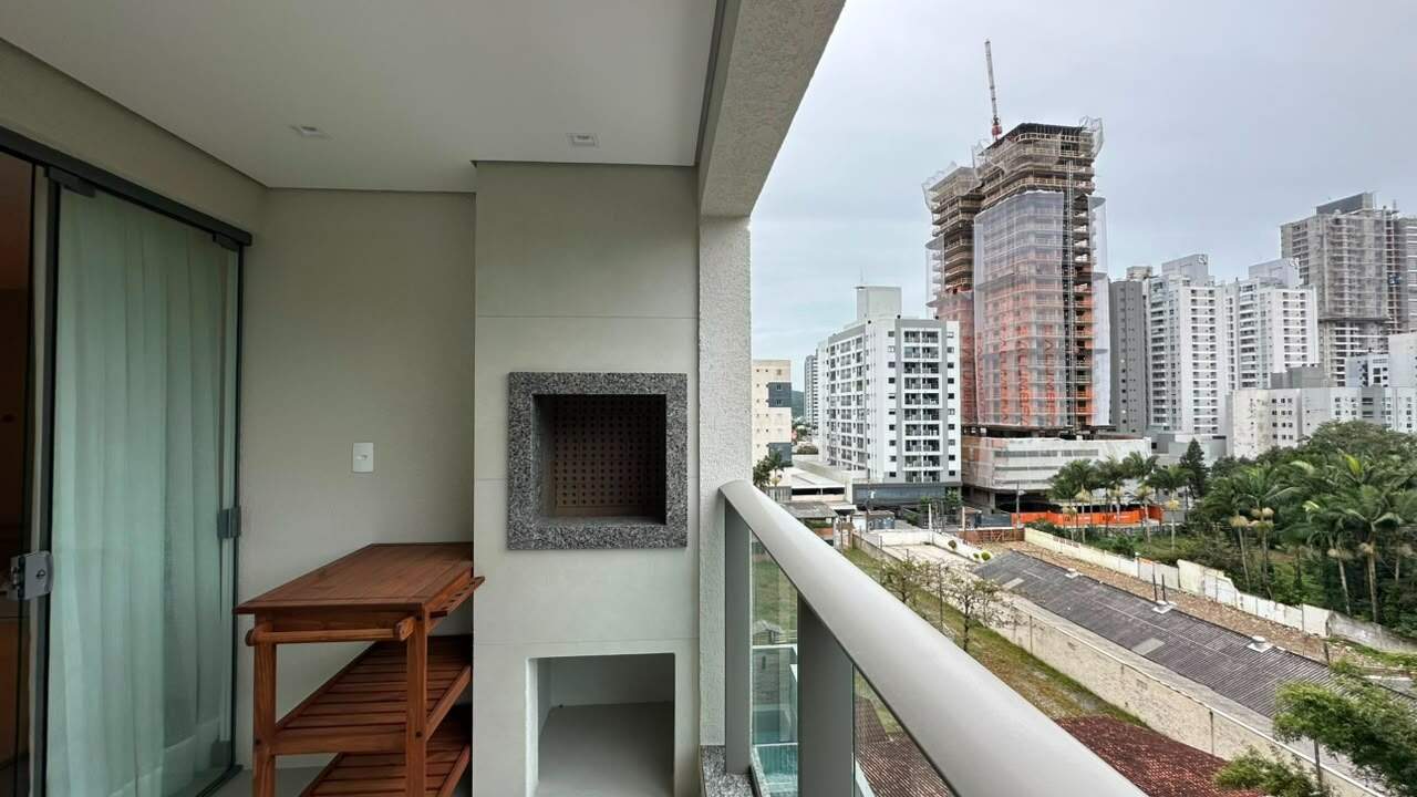 Apartamento para aluguel no Praia Brava: 
