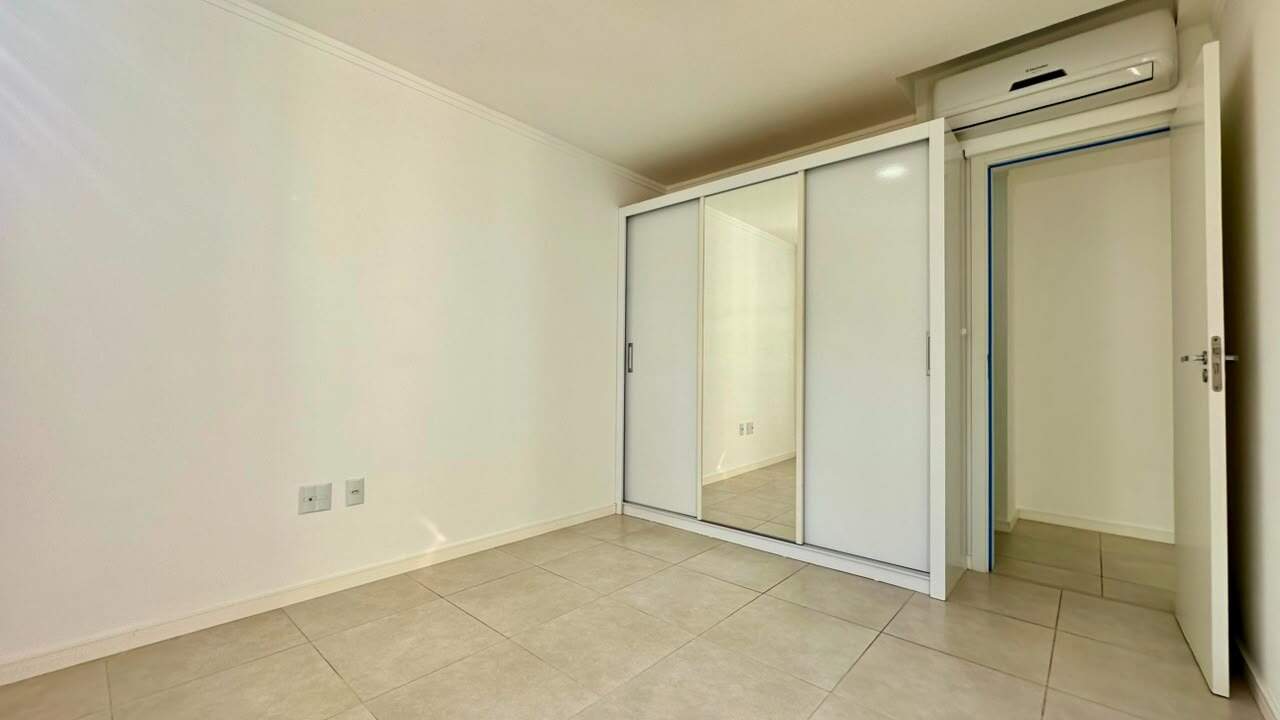 Apartamento para aluguel no Praia Brava de Itajaí: 