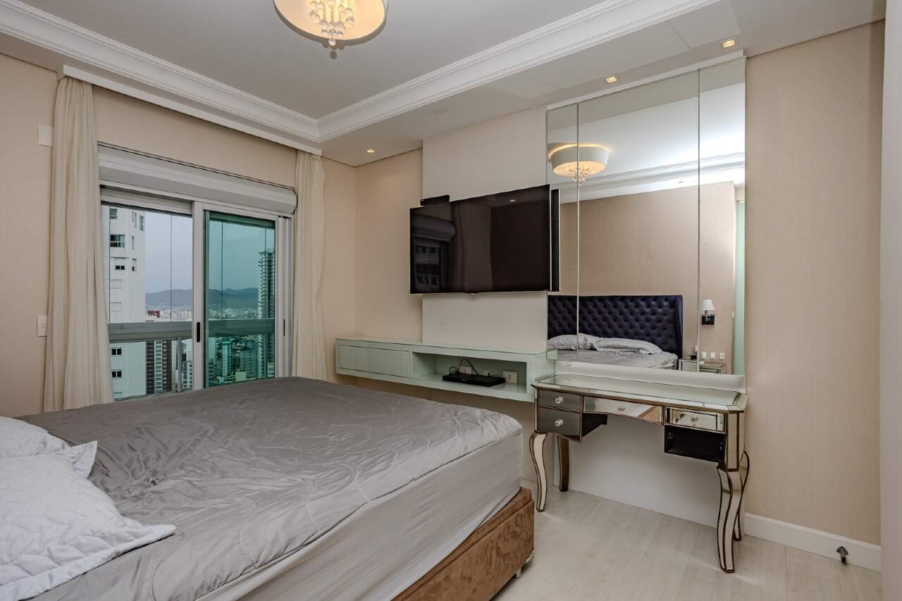 Apartamento para aluguel no Centro: 