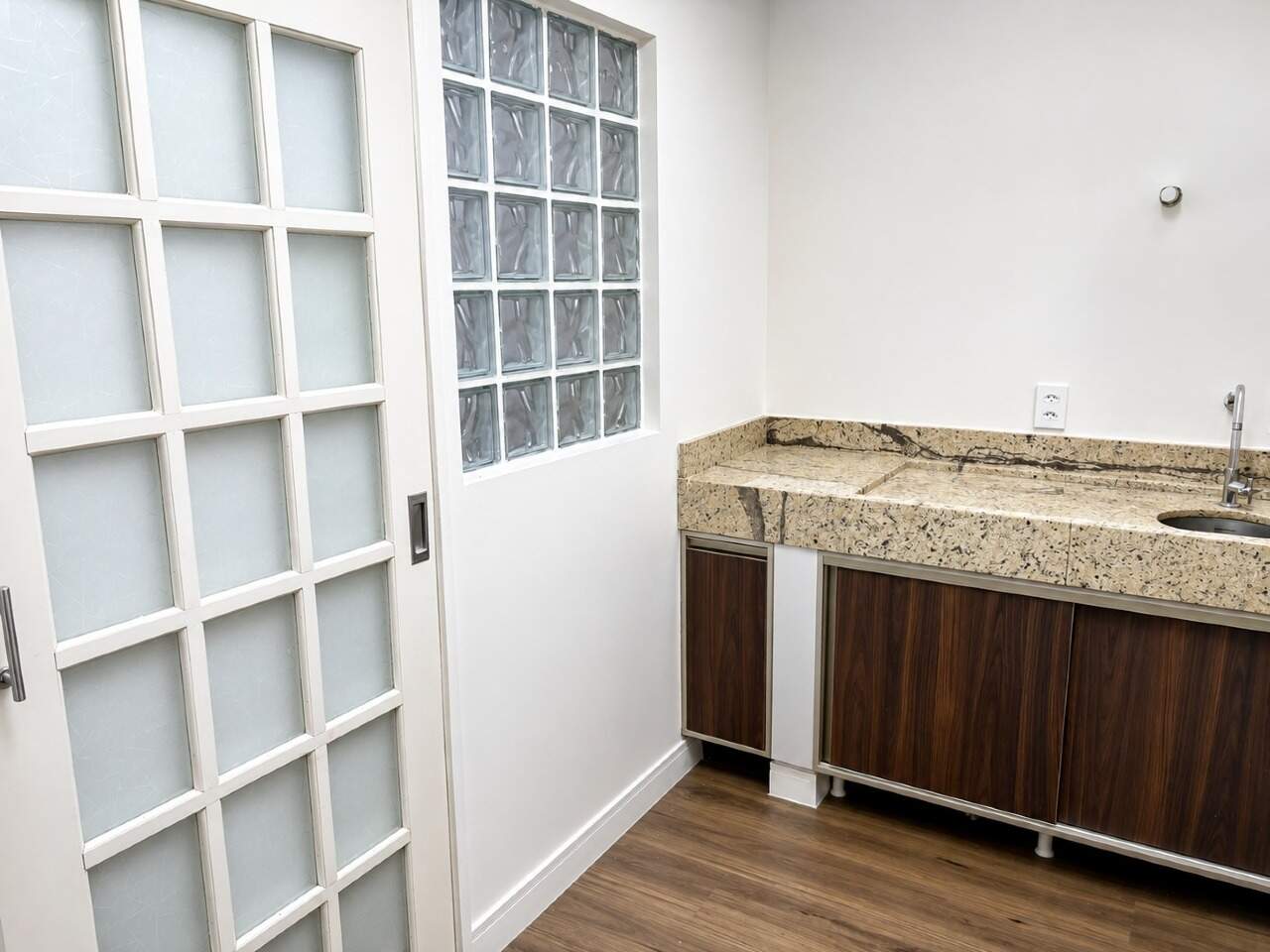 Sala Comercial para aluguel no Centro: 