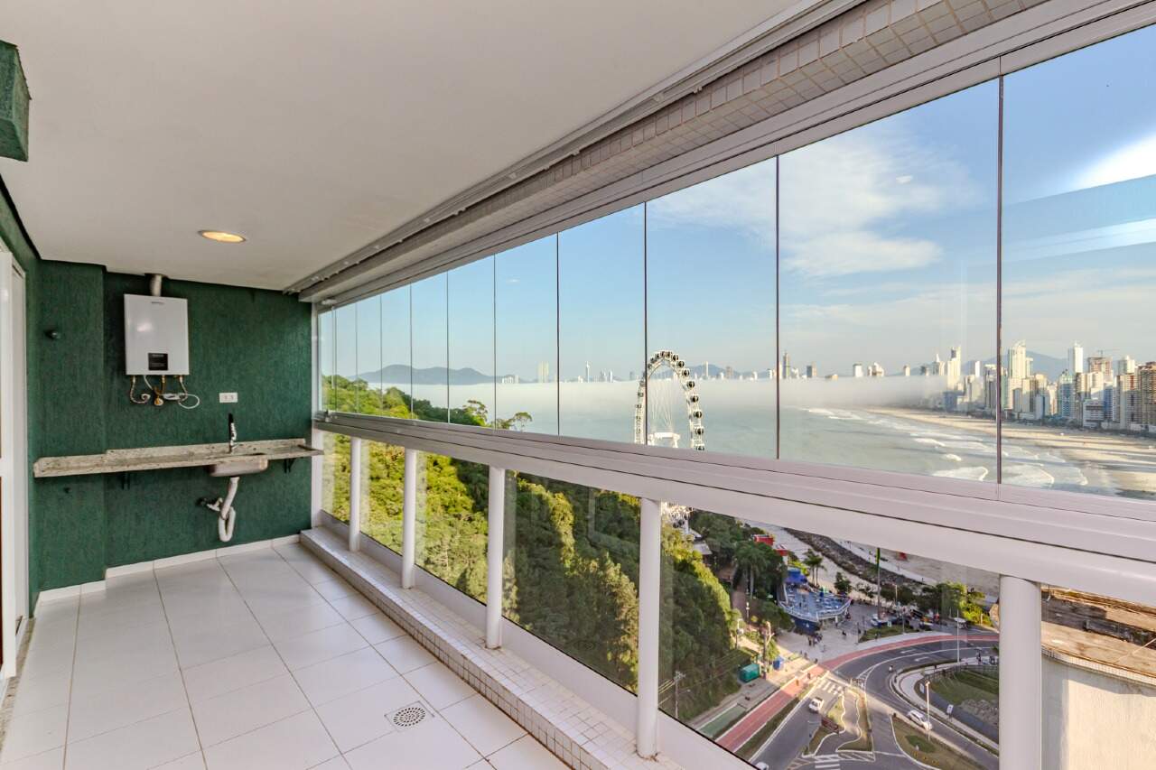 Apartamento à venda no Pioneiros: 