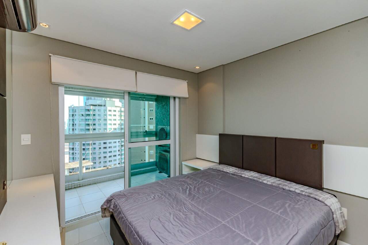 Apartamento à venda no Pioneiros: 
