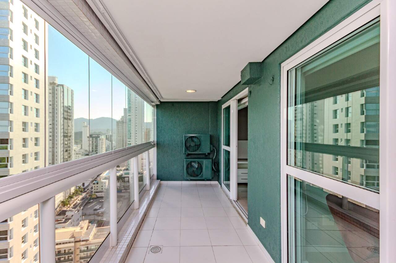 Apartamento à venda no Pioneiros: 