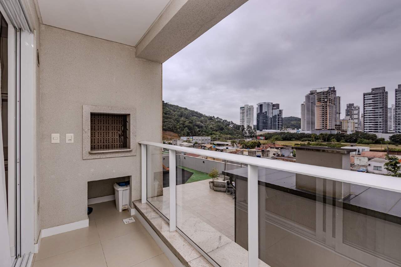 Apartamento para aluguel no Praia Brava:
