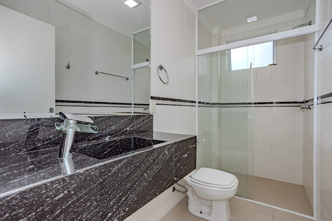Apartamento para aluguel no Pioneiros: 