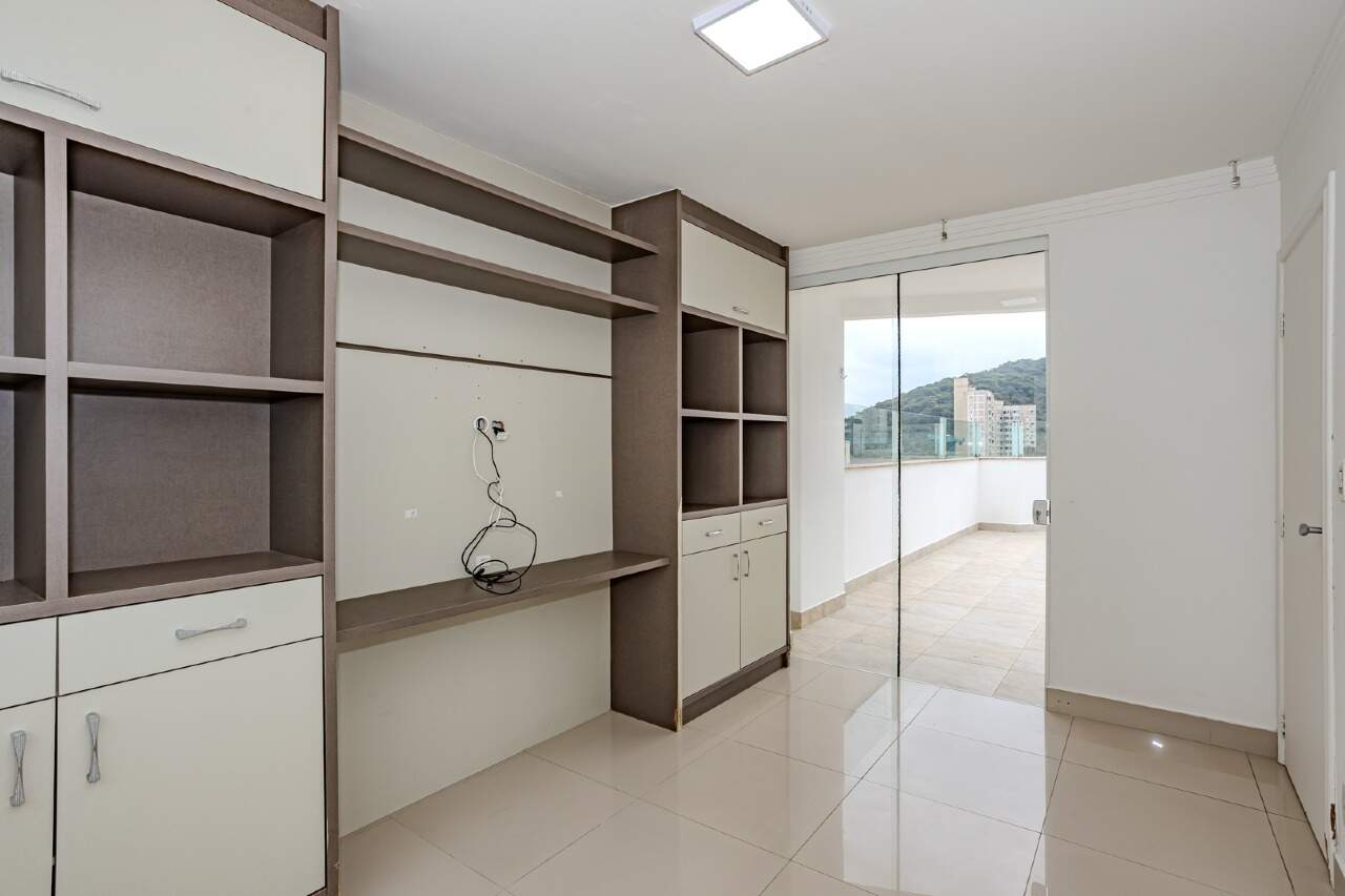 Apartamento para aluguel no Pioneiros: 