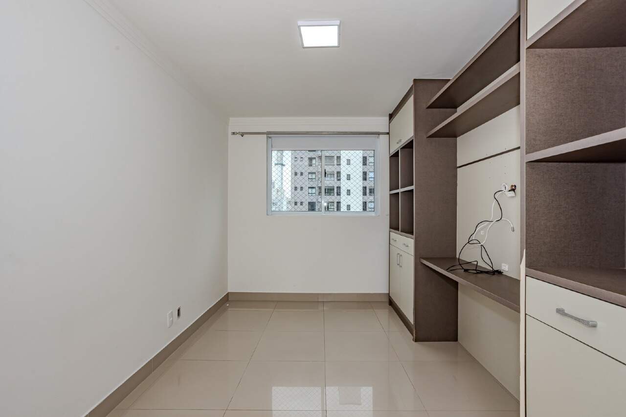 Apartamento para aluguel no Pioneiros: 