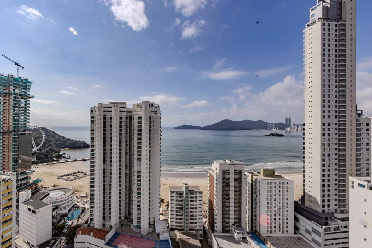 Apartamento à venda no Pioneiros: 