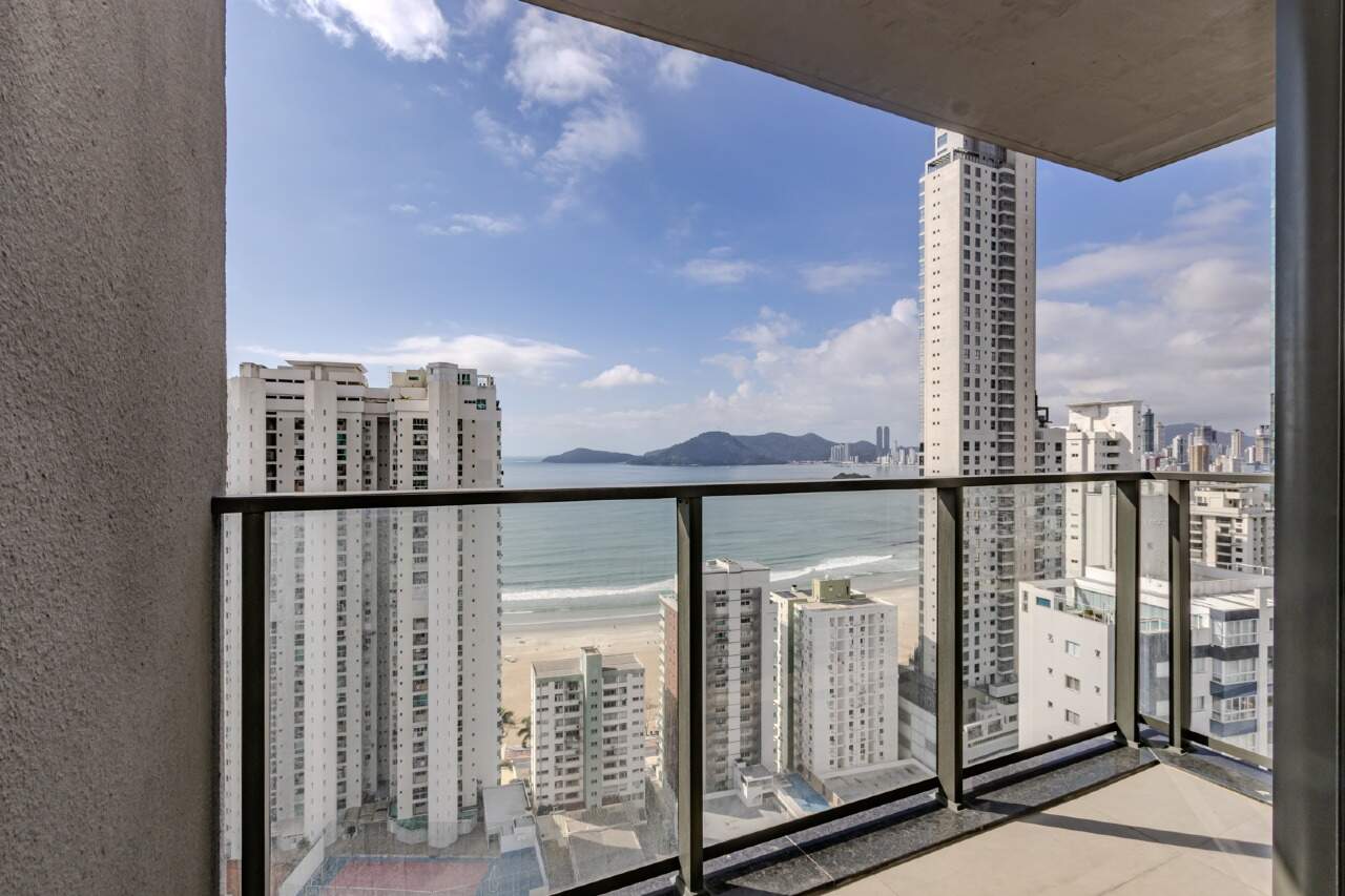 Apartamento à venda no Pioneiros: 