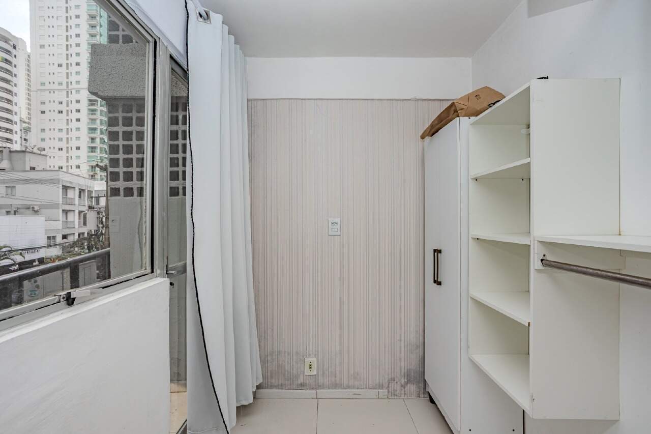 Apartamento à venda no Centro: Garagem coberta no subsolo do prédio