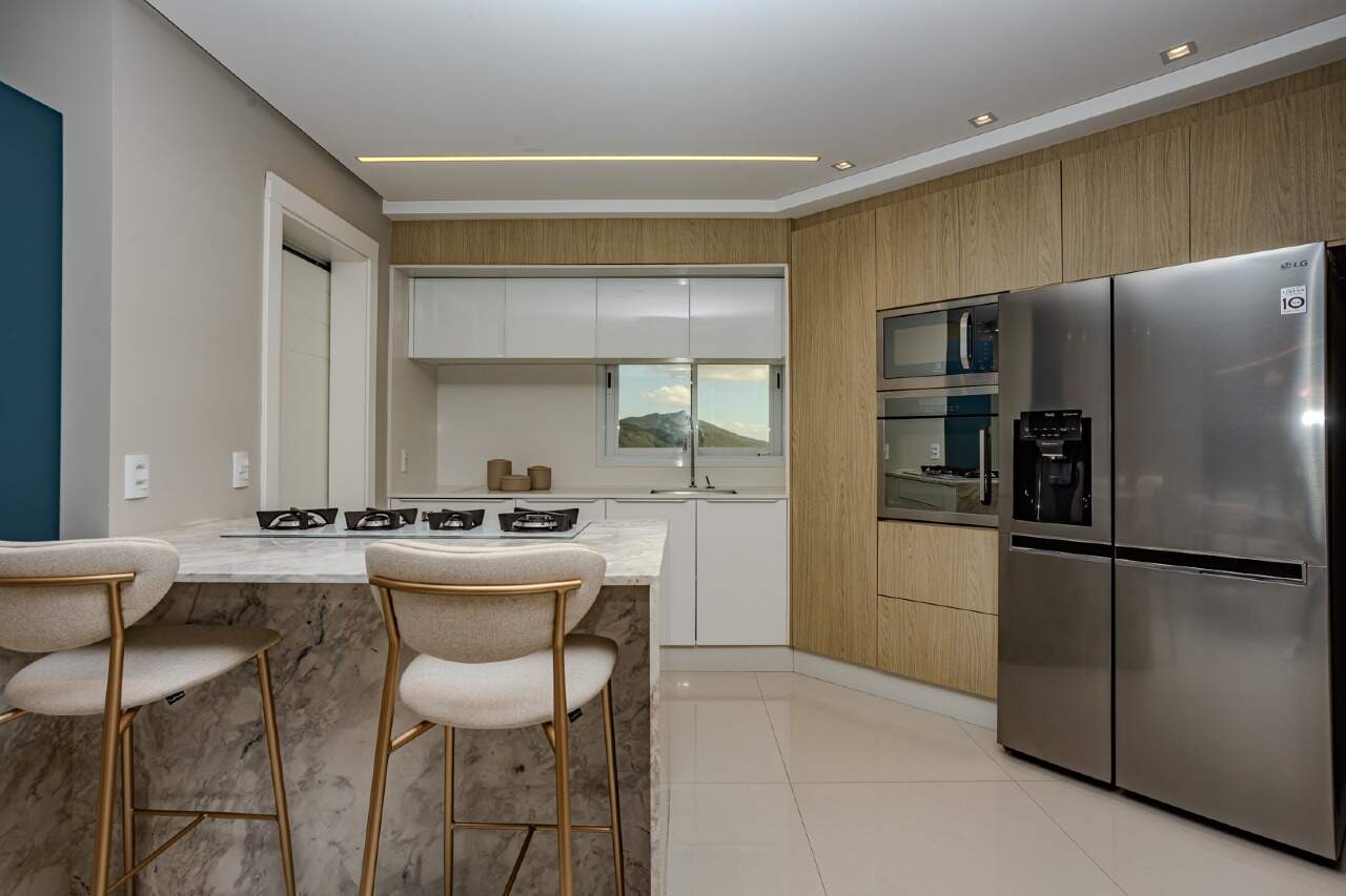 Apartamento à venda no Pioneiros: